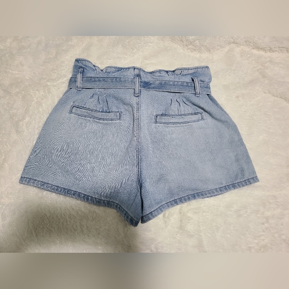 🌟SOLD🌟 AE Denim Paper Bag Mom Shorts - Picture 3 of 8